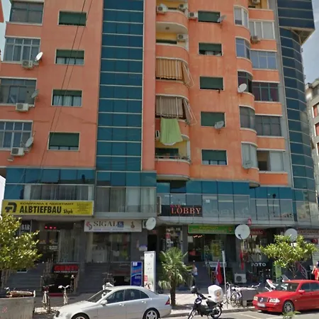 Center Apartment *